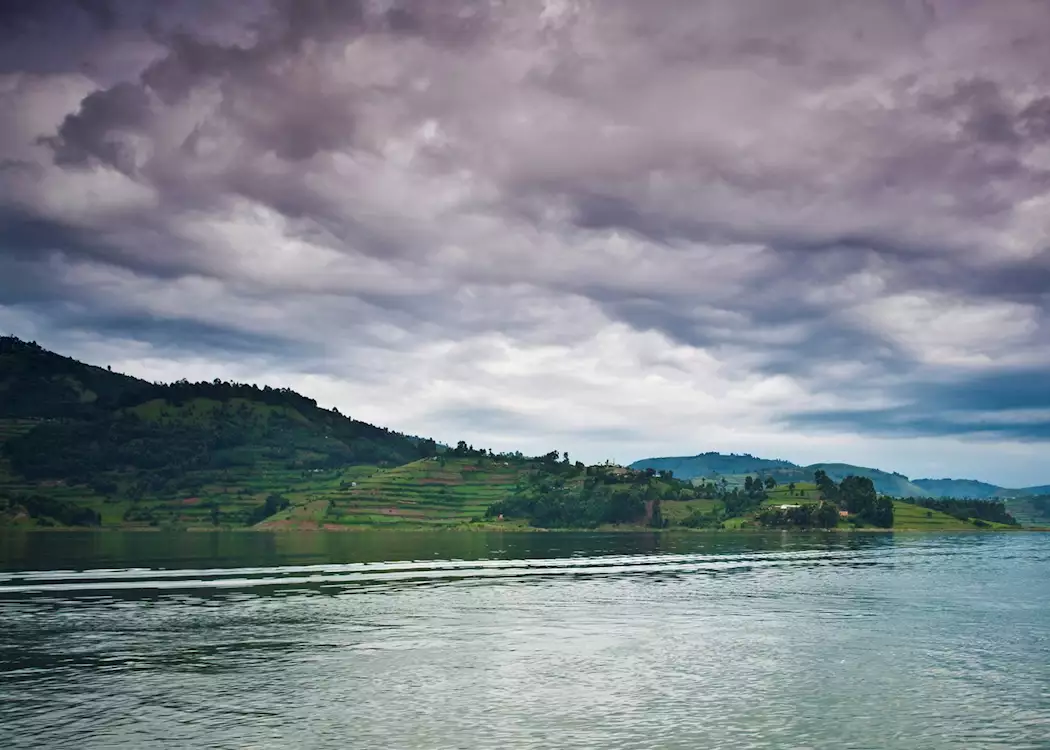 498841-lake-bunyonyi-uganda